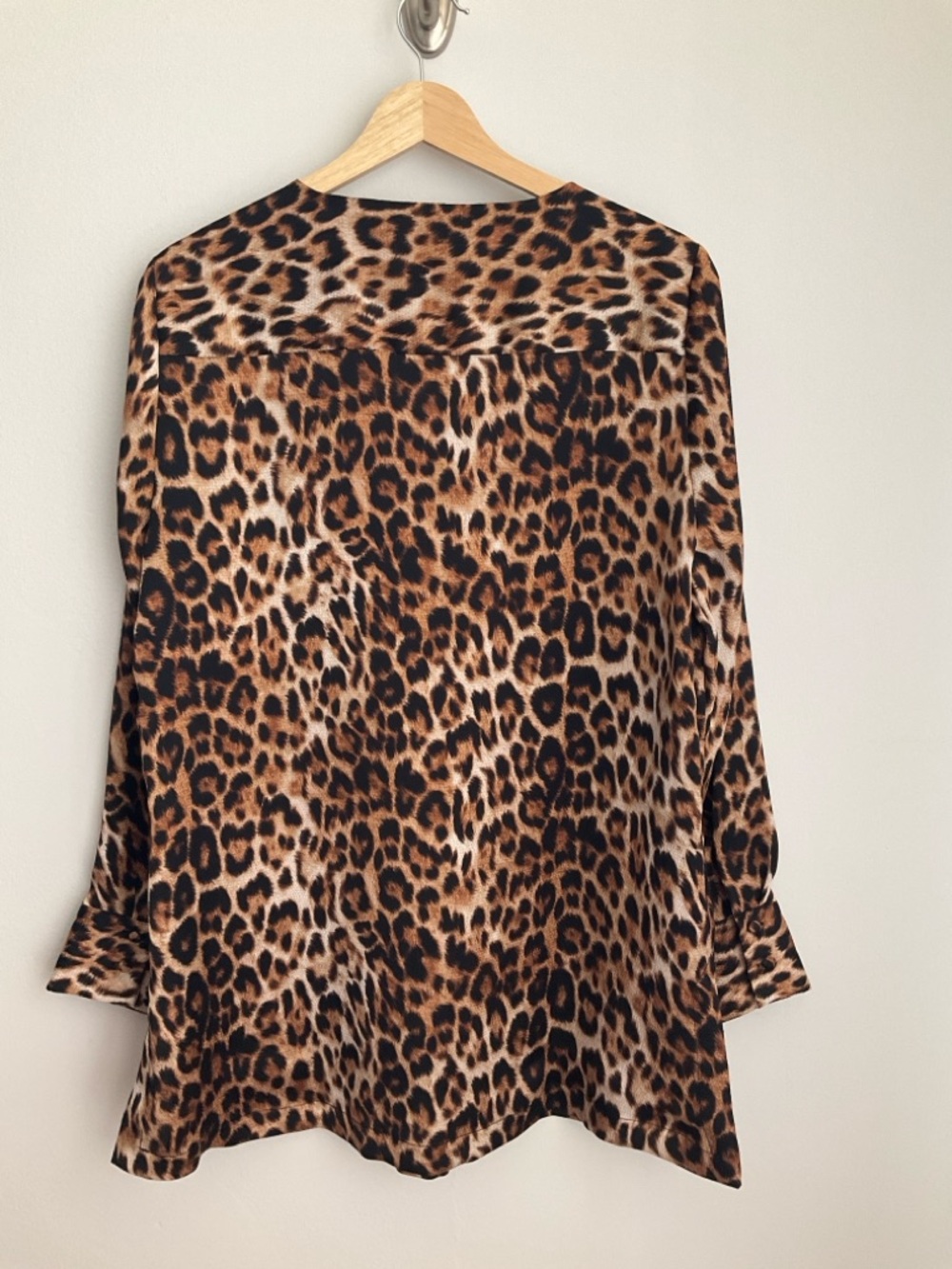 Chico's 1 (8-10) Leopard Print V-Neck Tunic - Brown/Black - Picture 3 of 8
